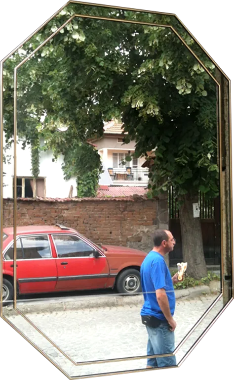 Осмоъгълно огледало